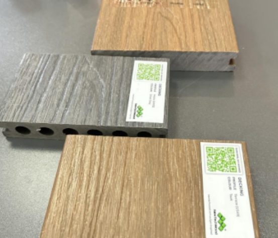 Anti slip decking