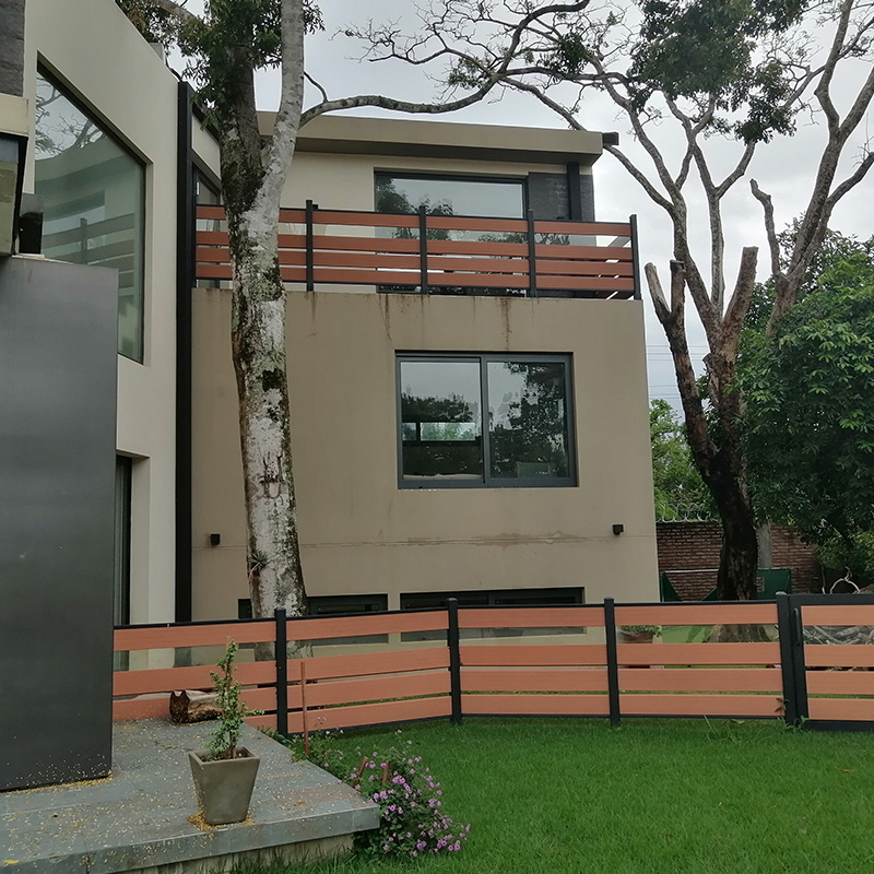 Composite-Fencing